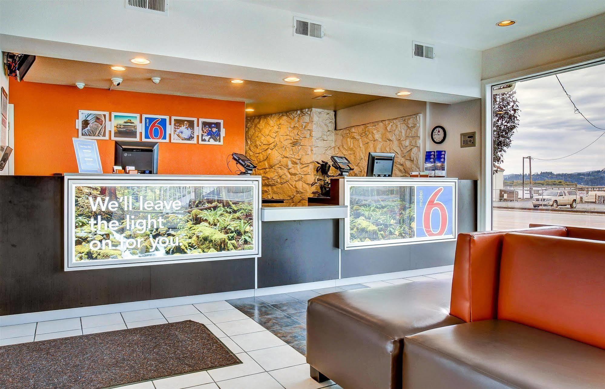 Motel 6-Coos Bay, Or Bagian luar foto