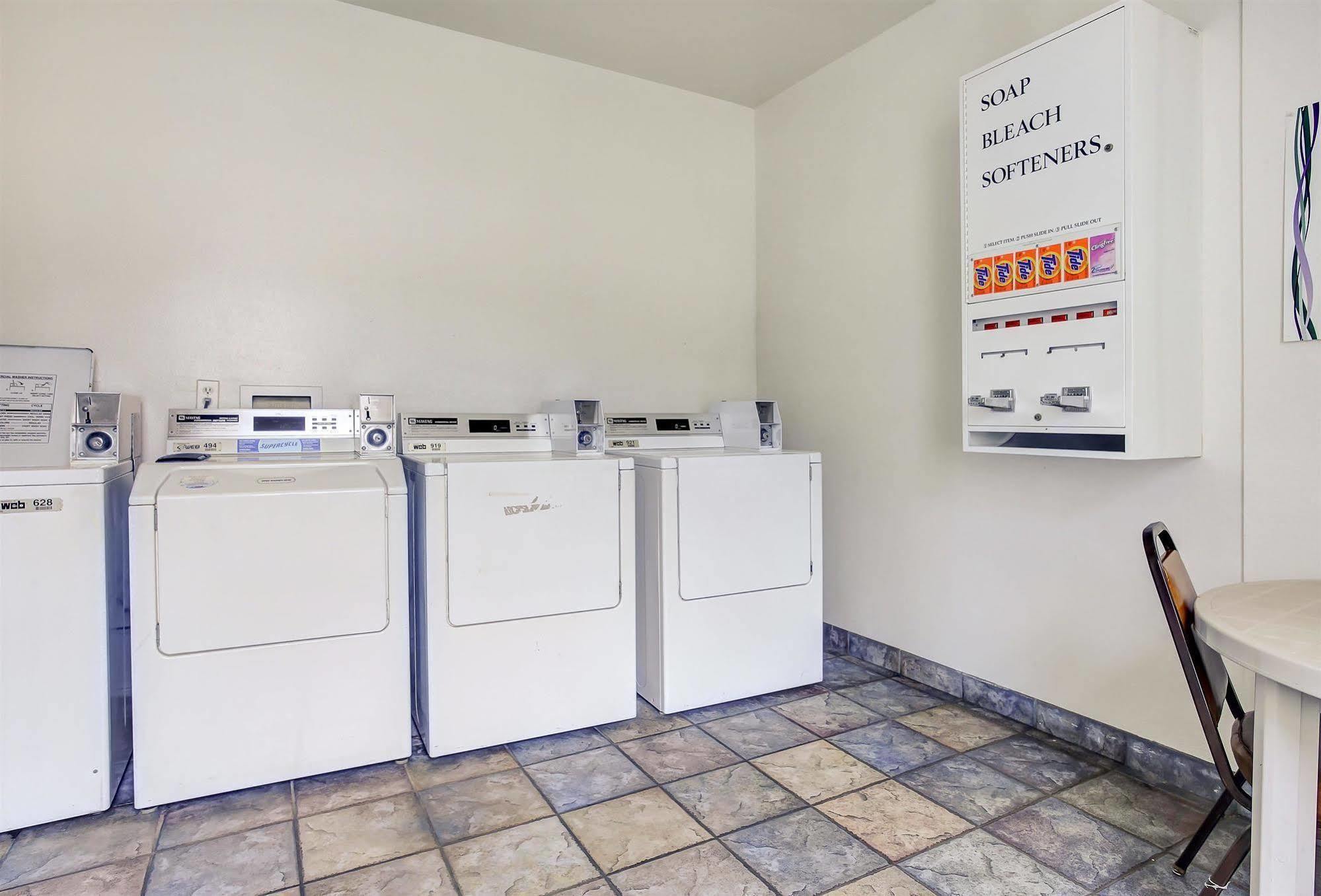 Motel 6-Coos Bay, Or Bagian luar foto